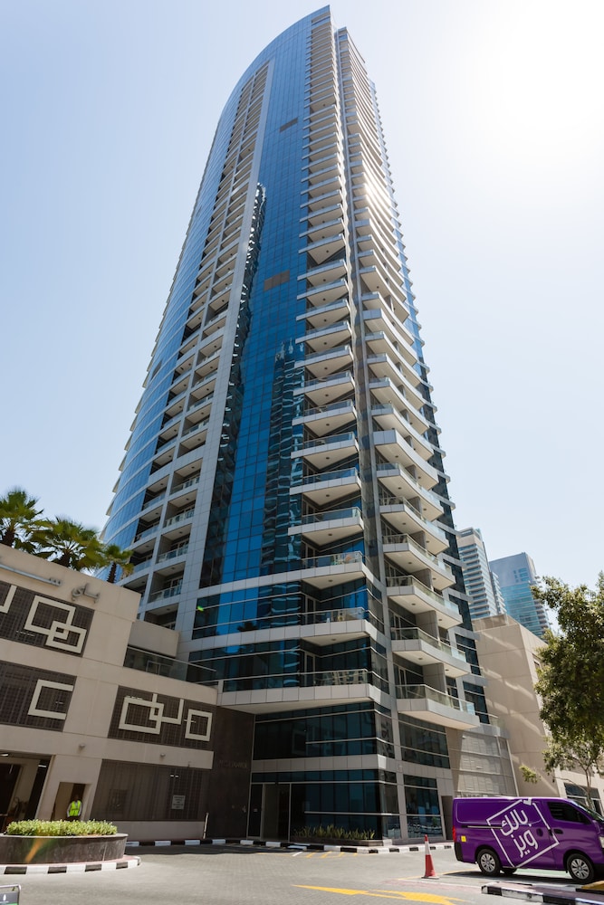 West Tower by Hi Guests Vacation Homes