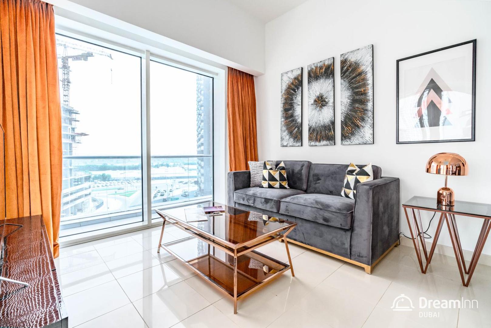 West Wharf Tower by Dream Inn