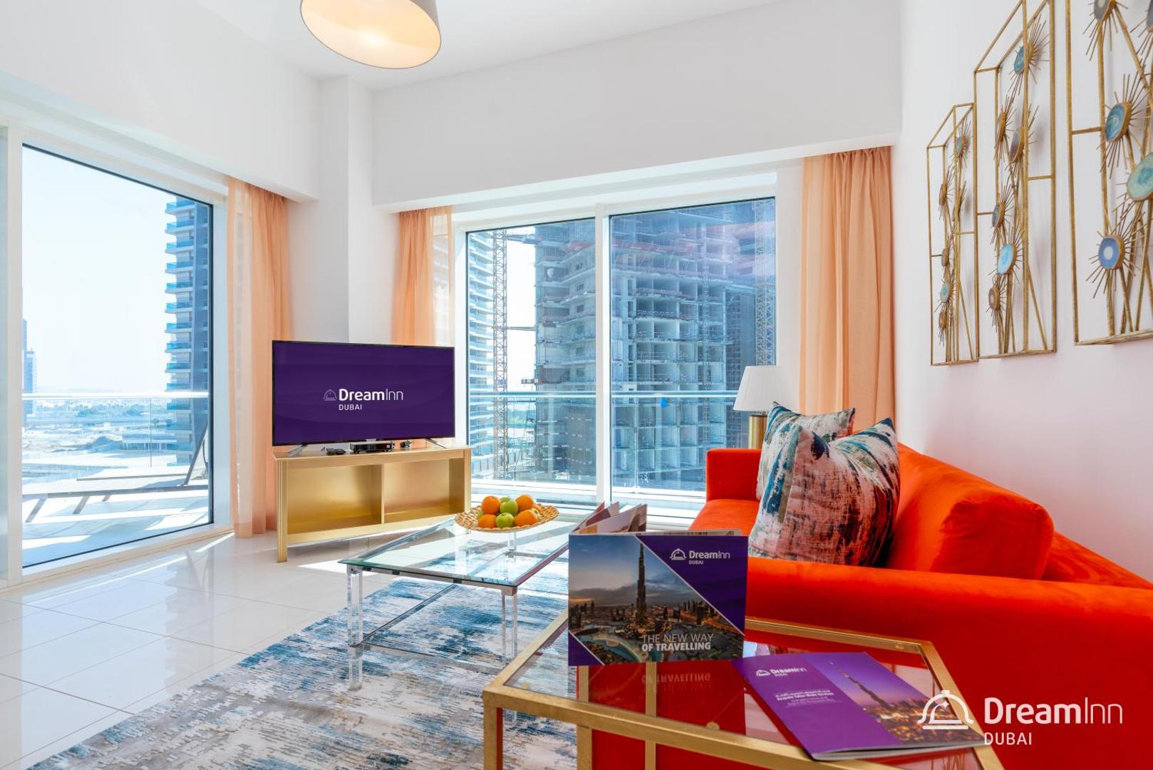 West Wharf Tower by Dream Inn