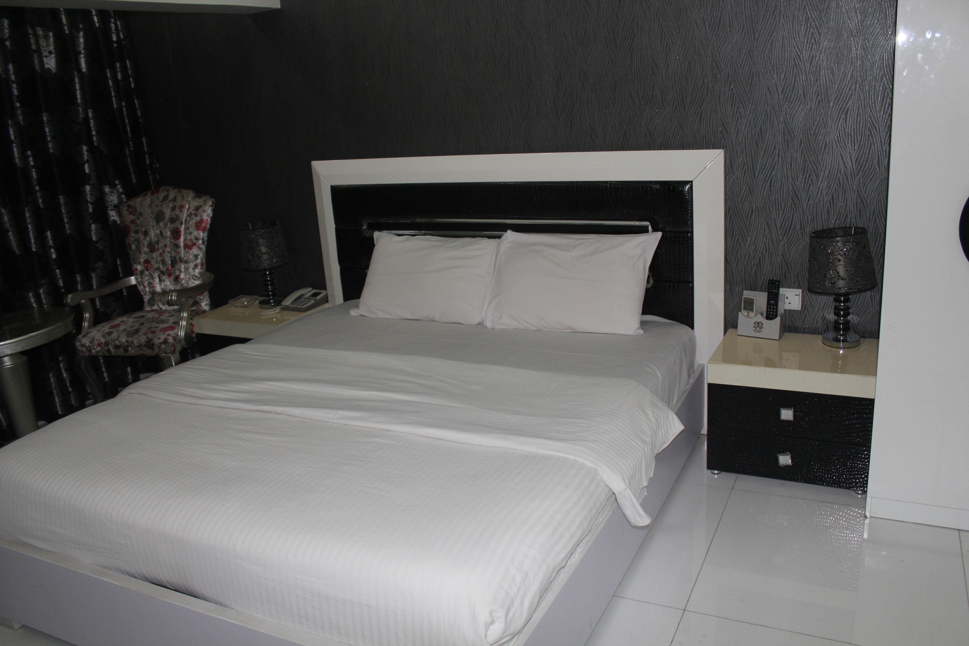 White Fort Hotel