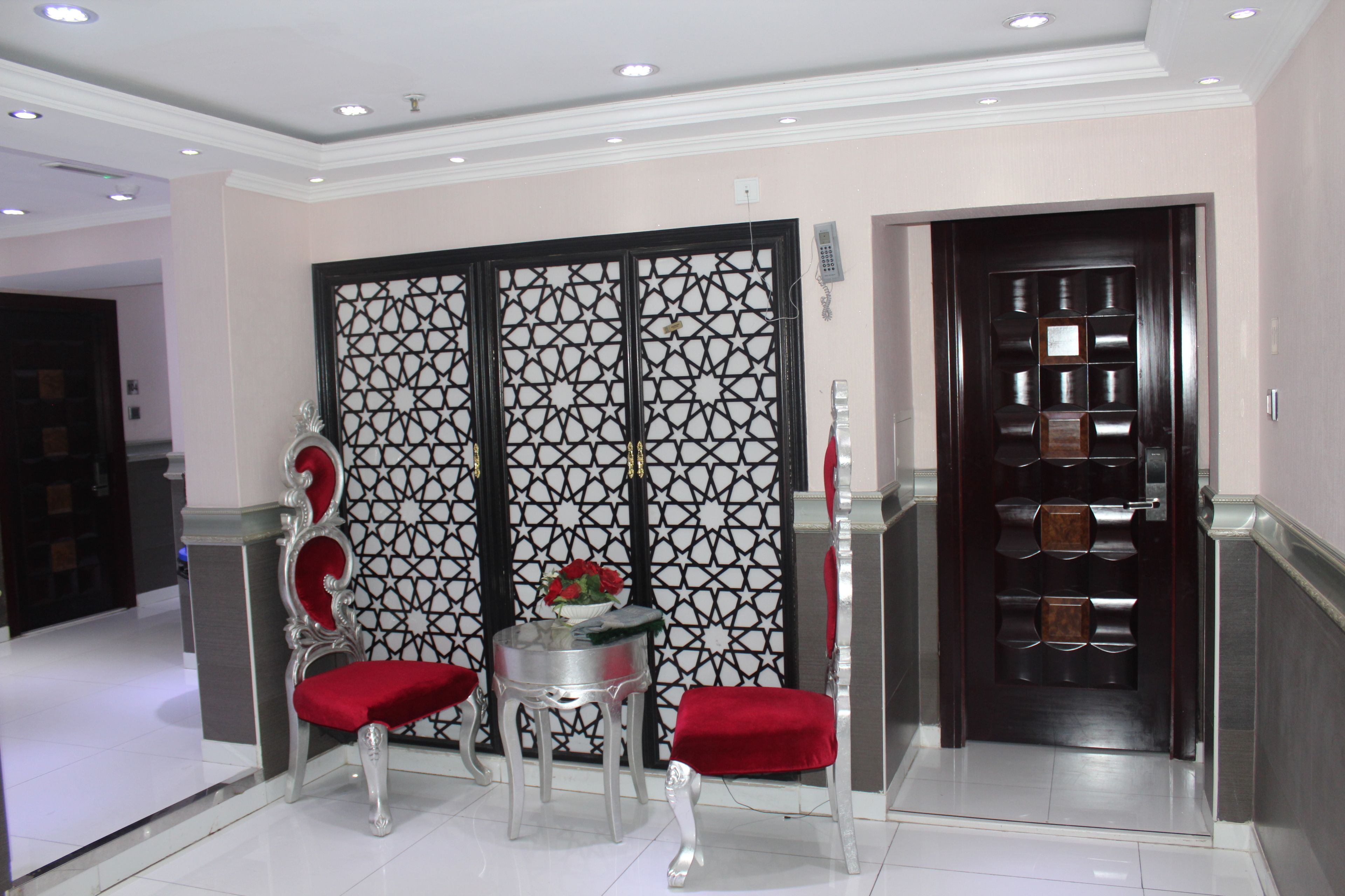 White Fort Hotel