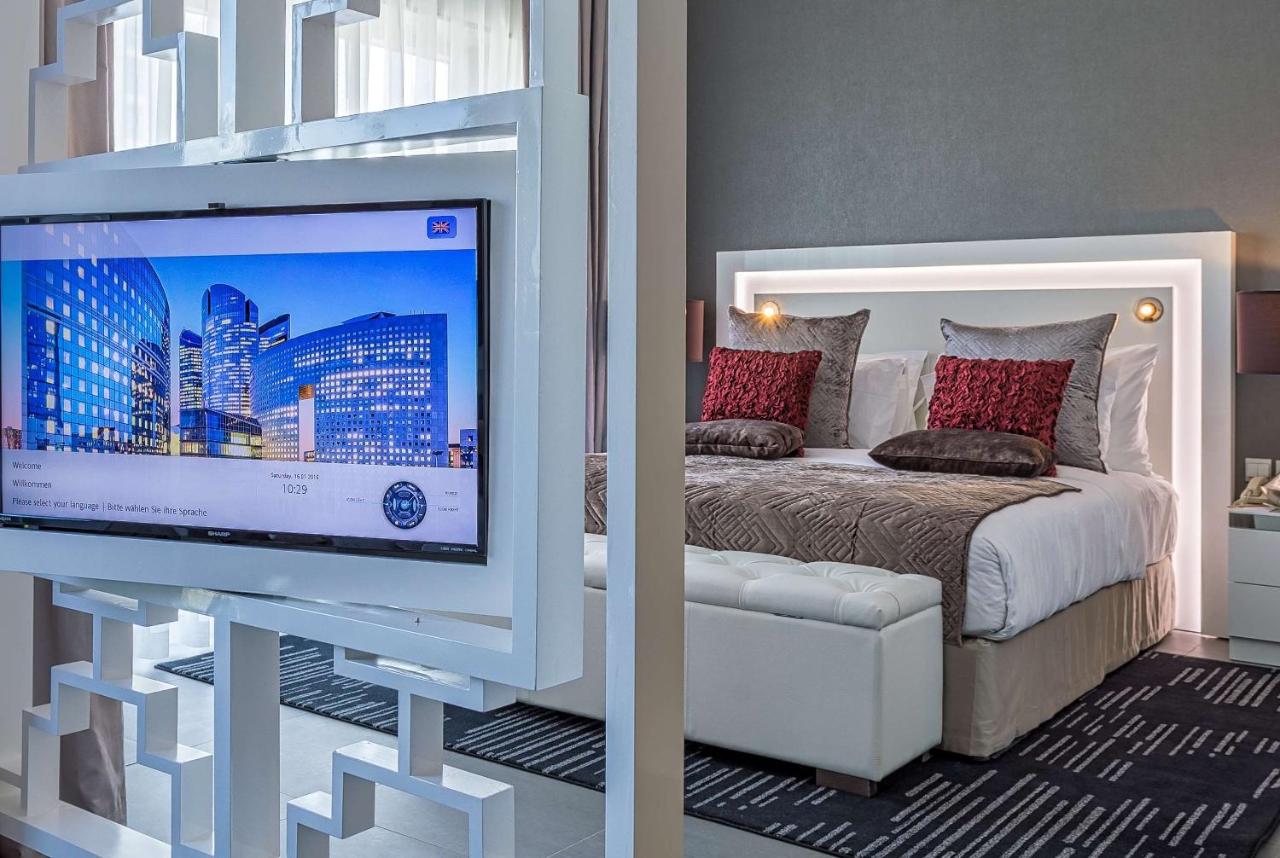 The First Collection Dubai Marina