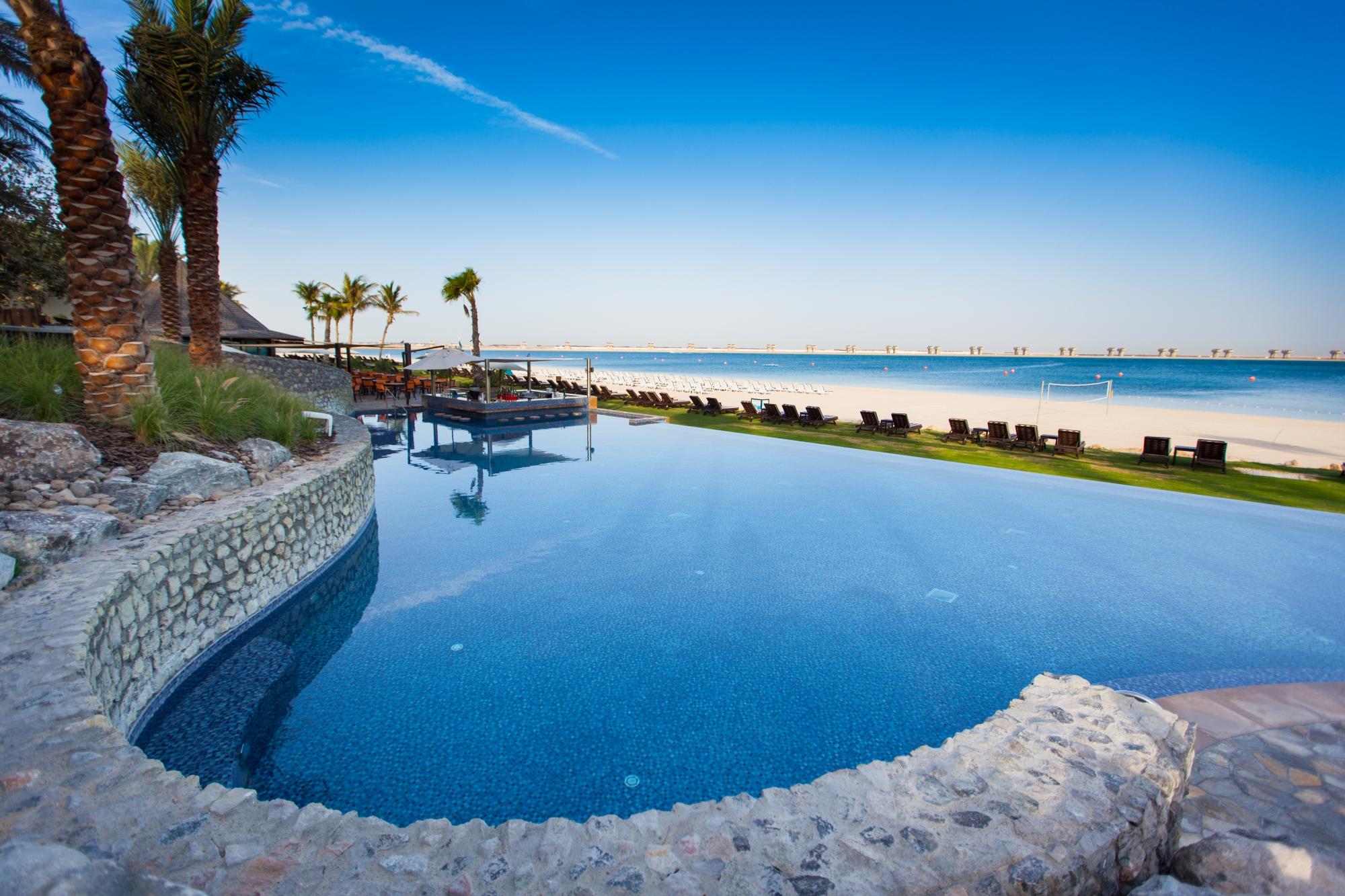 JA Palm Tree Court