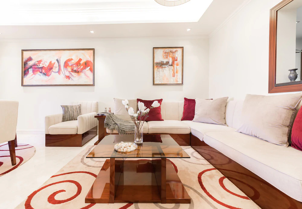 Grandeur Residences