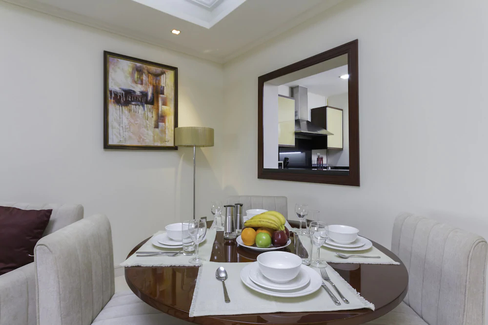 Grandeur Residences