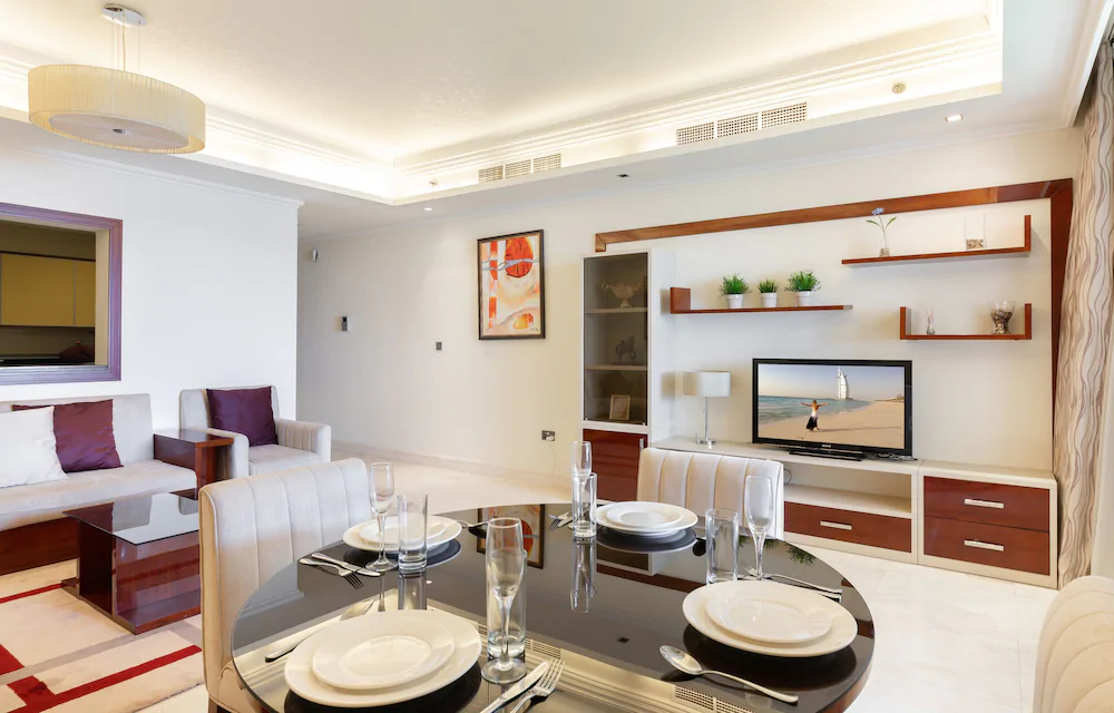Grandeur Residences