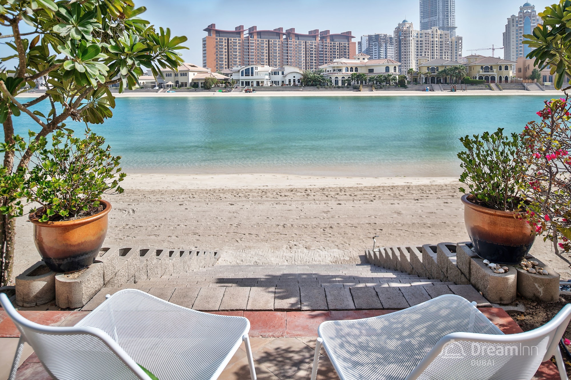 The Palm Jumeirah Villas - Frond B