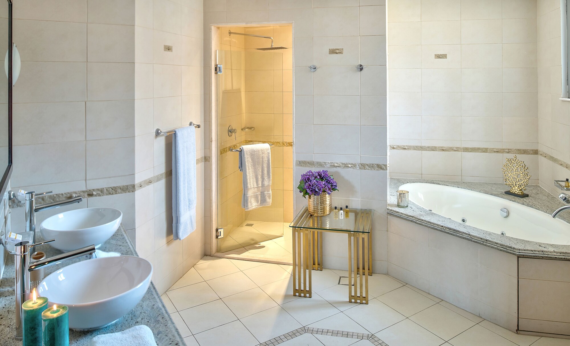The Palm Jumeirah Villas - Frond B