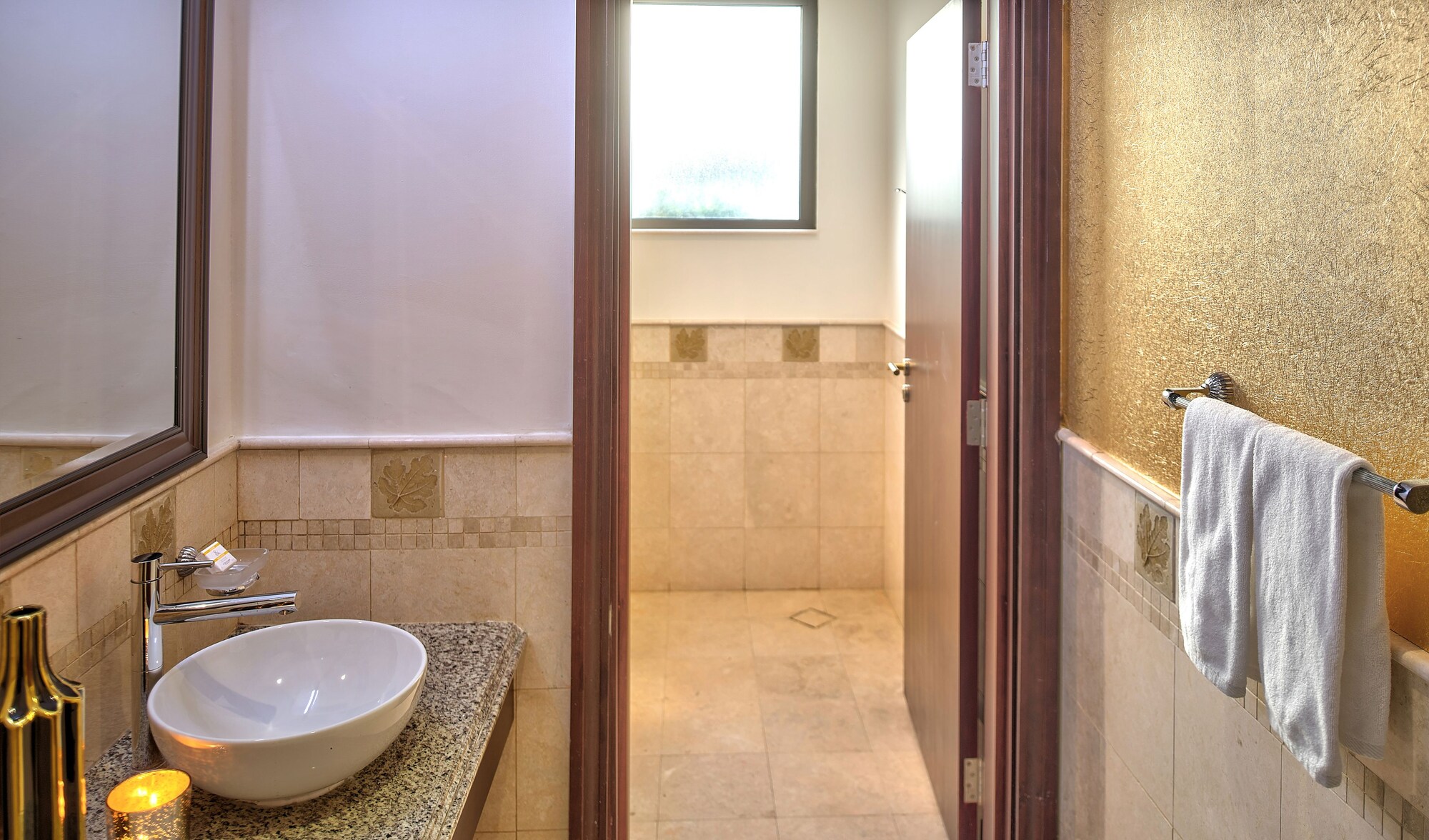The Palm Jumeirah Villas - Frond B