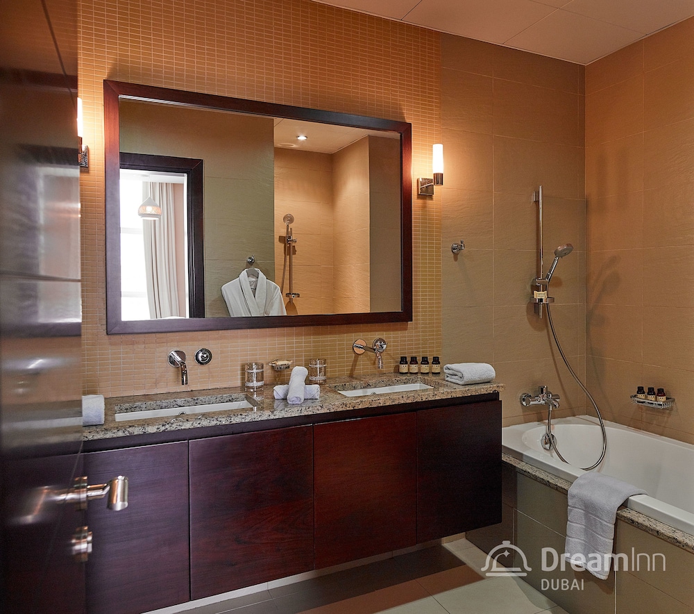 Tiara Residence - Emerald