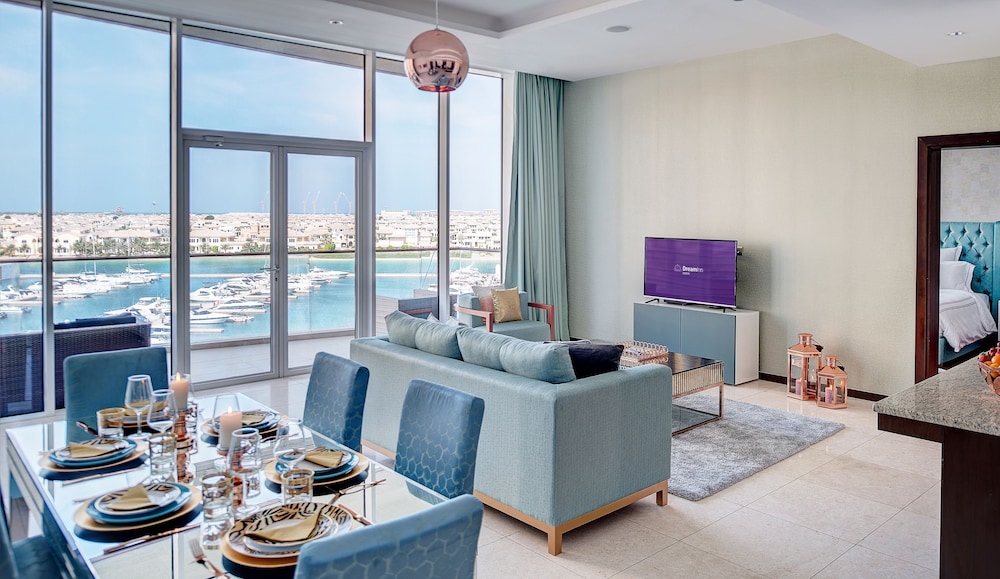 Tiara Residence - Emerald