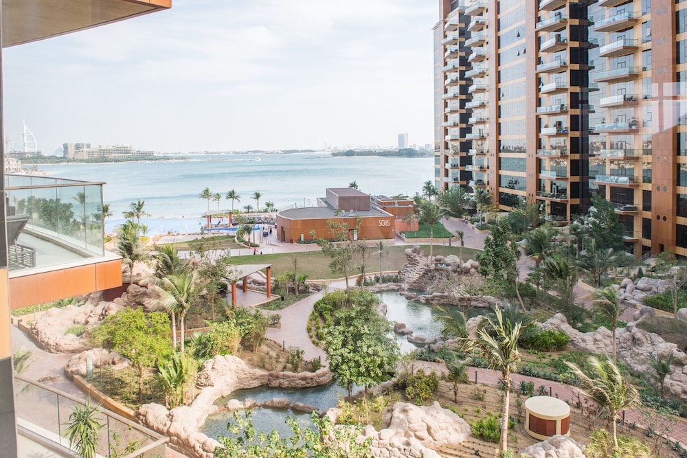 Tiara Residence - Emerald