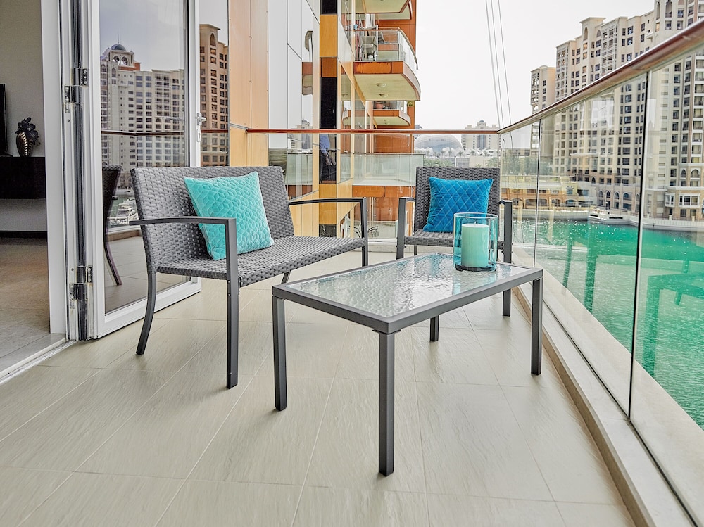 Tiara Residence - Emerald