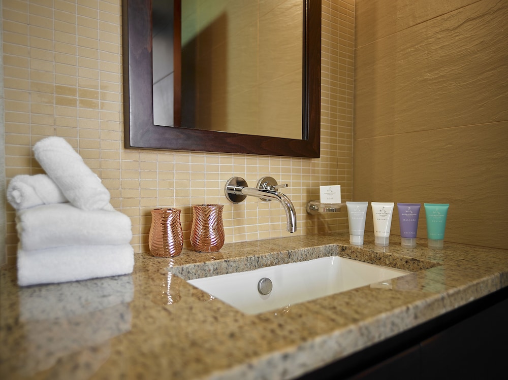 Tiara Residence - Emerald