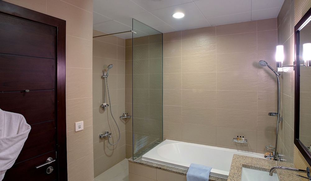 Tiara Residence - Emerald