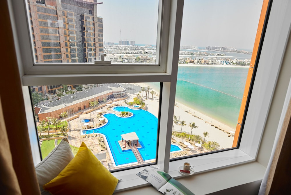Tiara Residence - Emerald