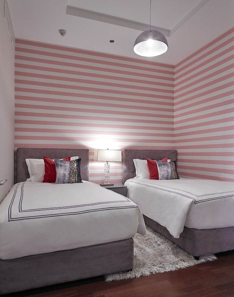 Tiara Residence - Emerald