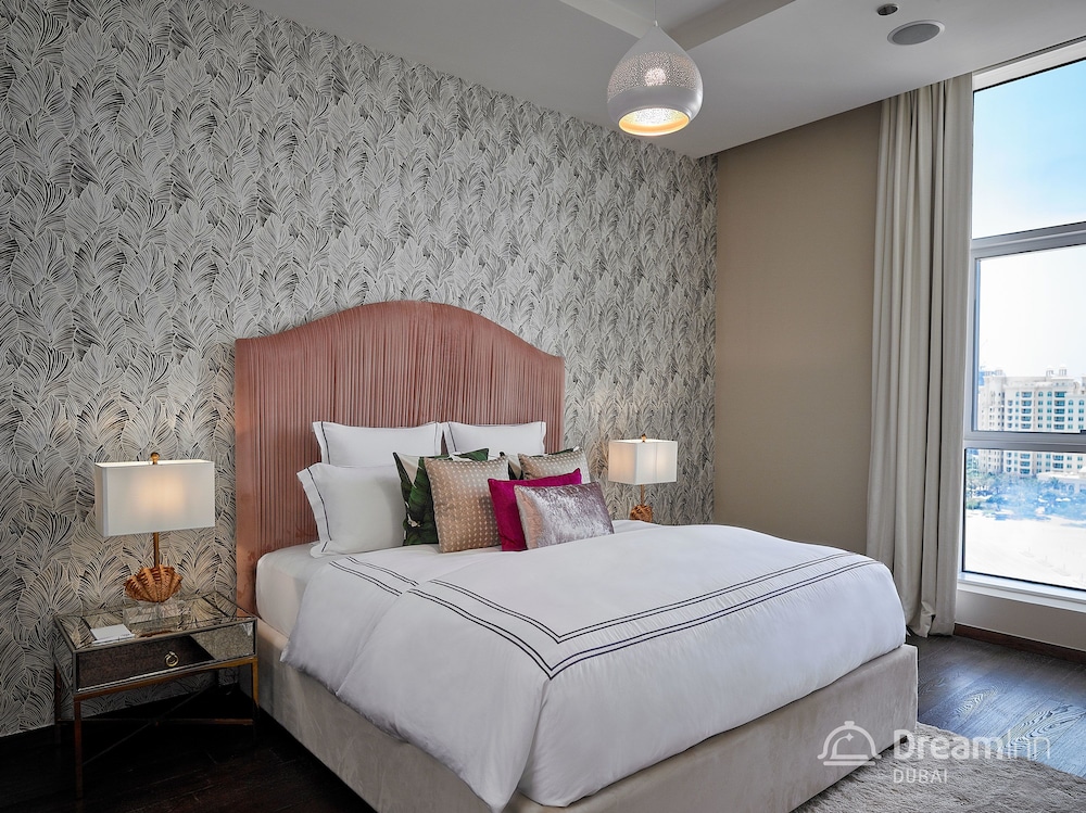 Tiara Residence - Emerald