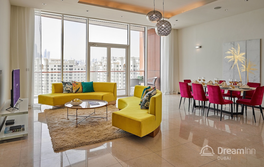 Tiara Residence - Emerald