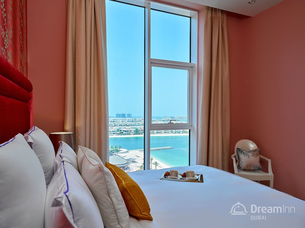 Tiara Residence - Emerald