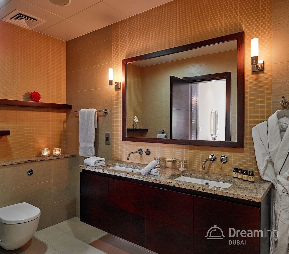 Tiara Residence - Emerald