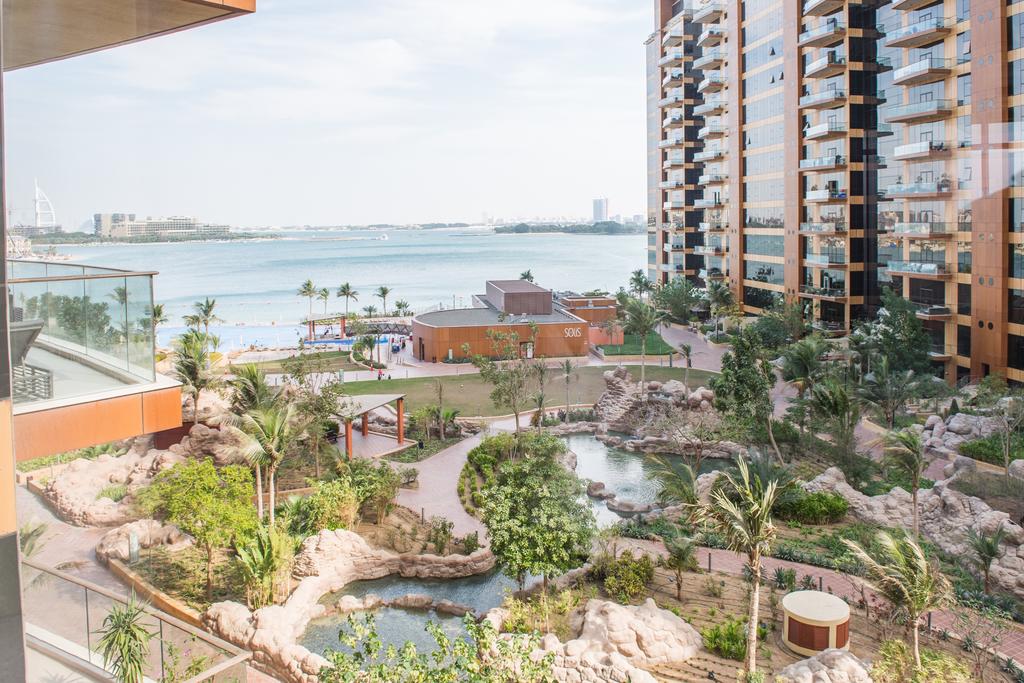 Tiara Residences