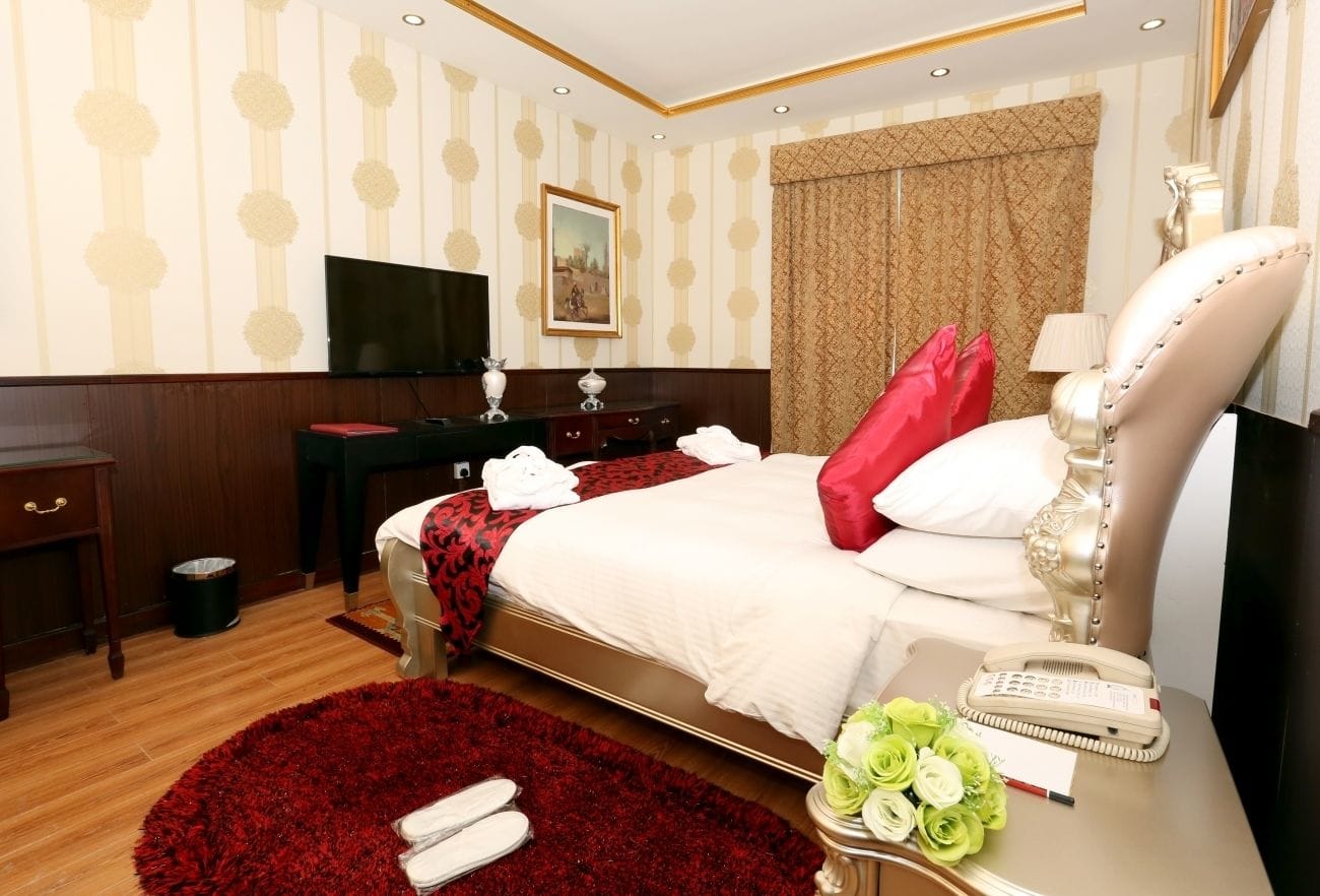 Clifton International Hotel
