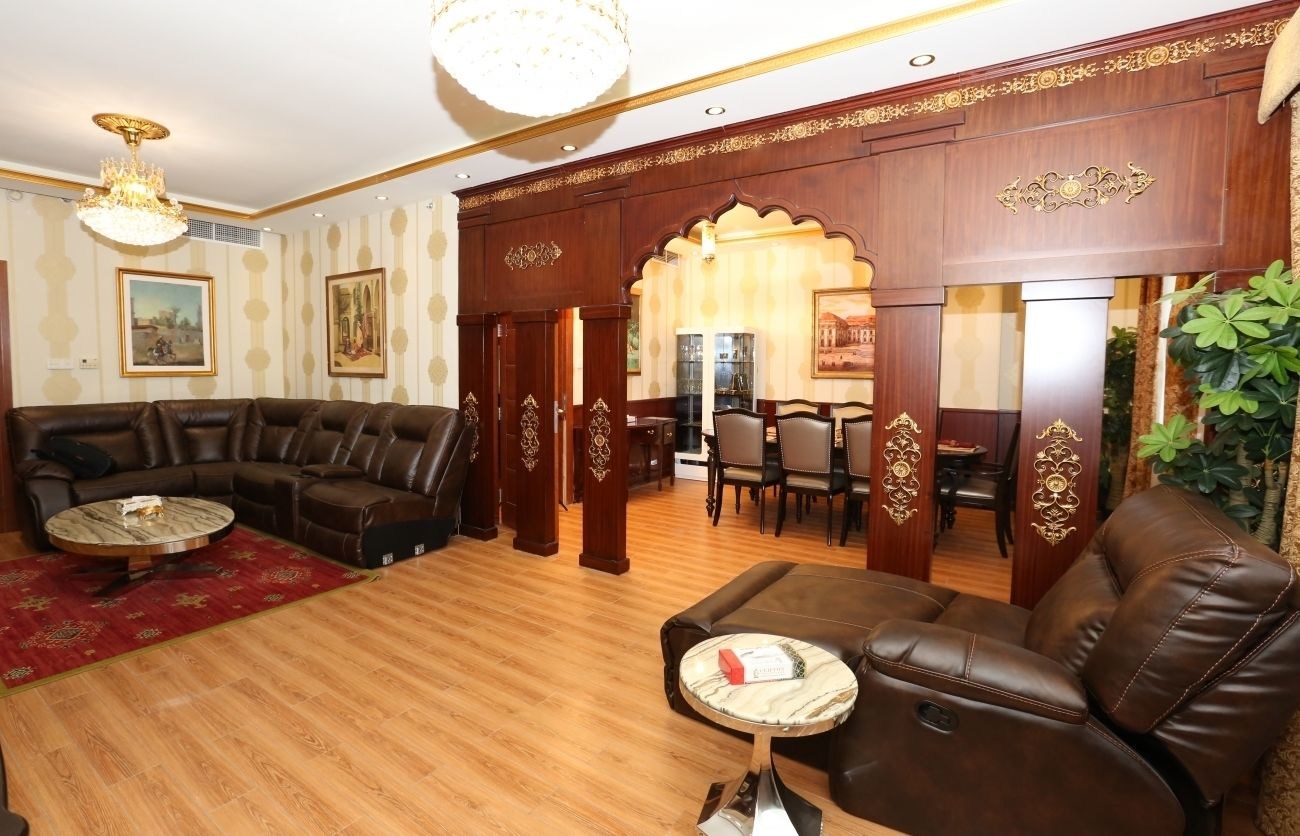 Clifton International Hotel