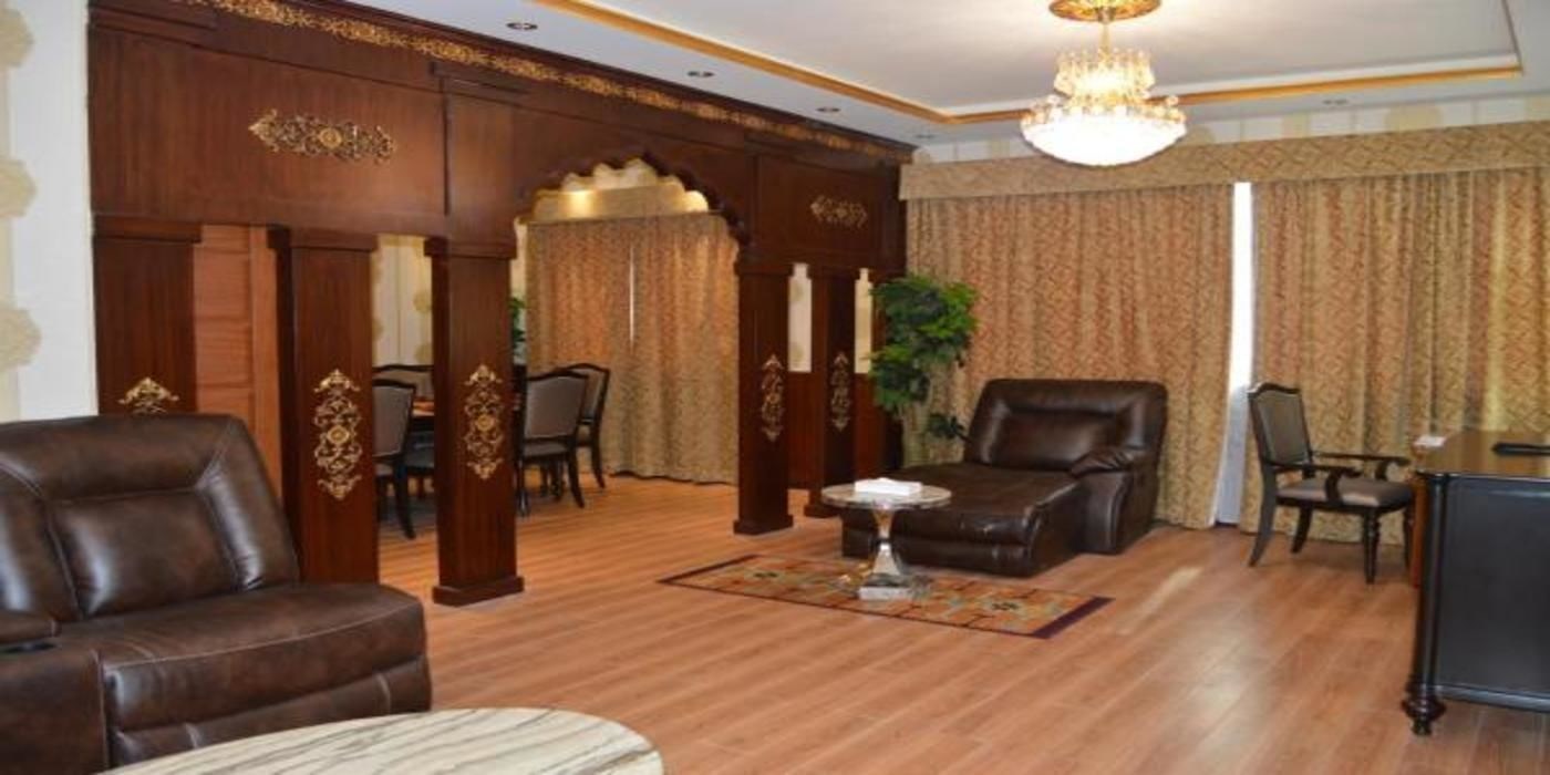 Clifton International Hotel