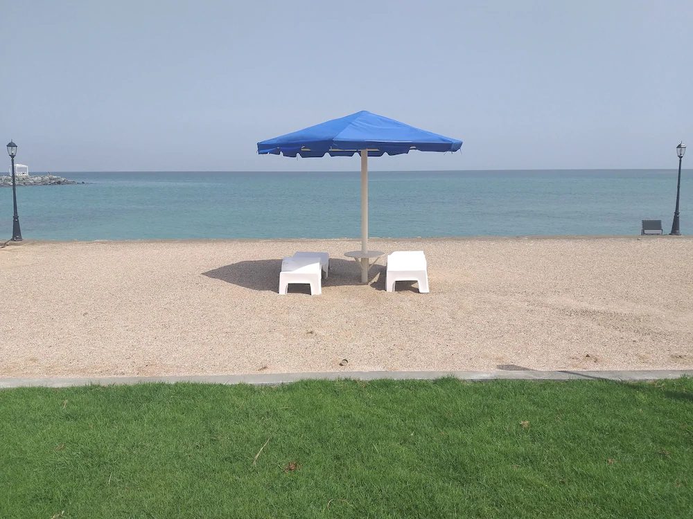 Capital O 224 Holiday Beach Resort