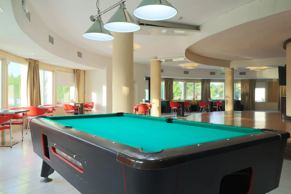 Capital O 224 Holiday Beach Resort
