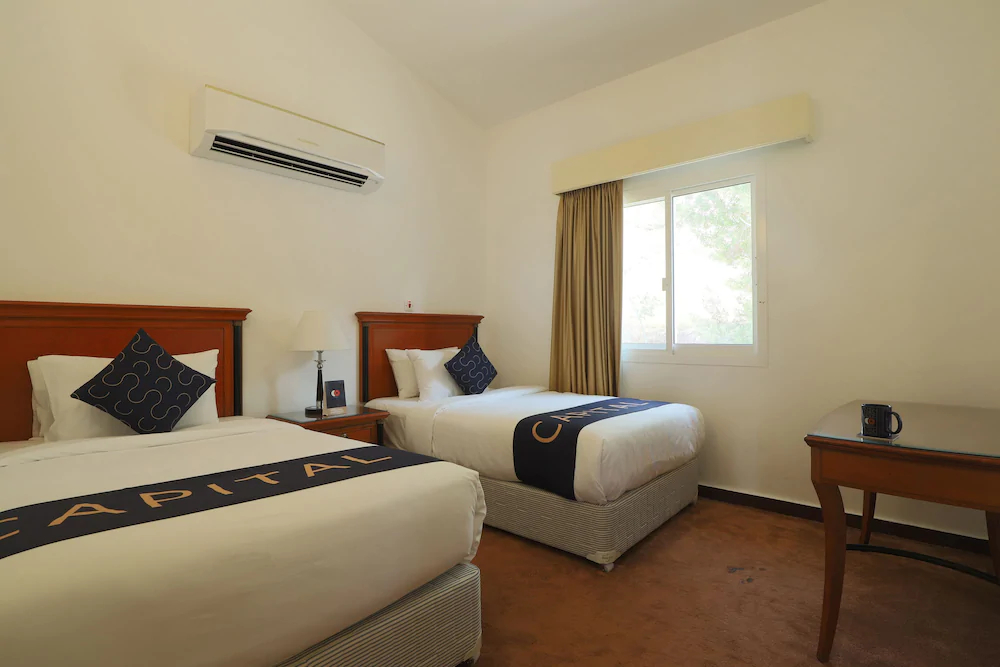 Capital O 224 Holiday Beach Resort