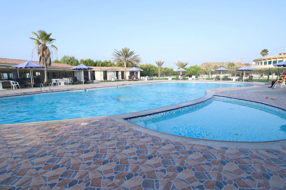 Capital O 224 Holiday Beach Resort