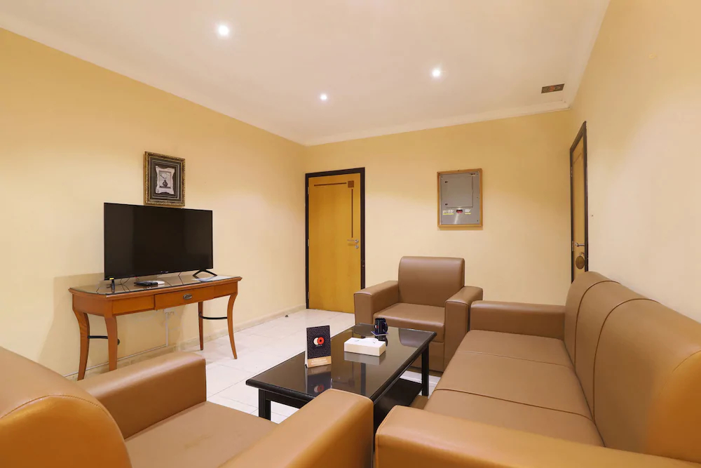 Capital O 224 Holiday Beach Resort