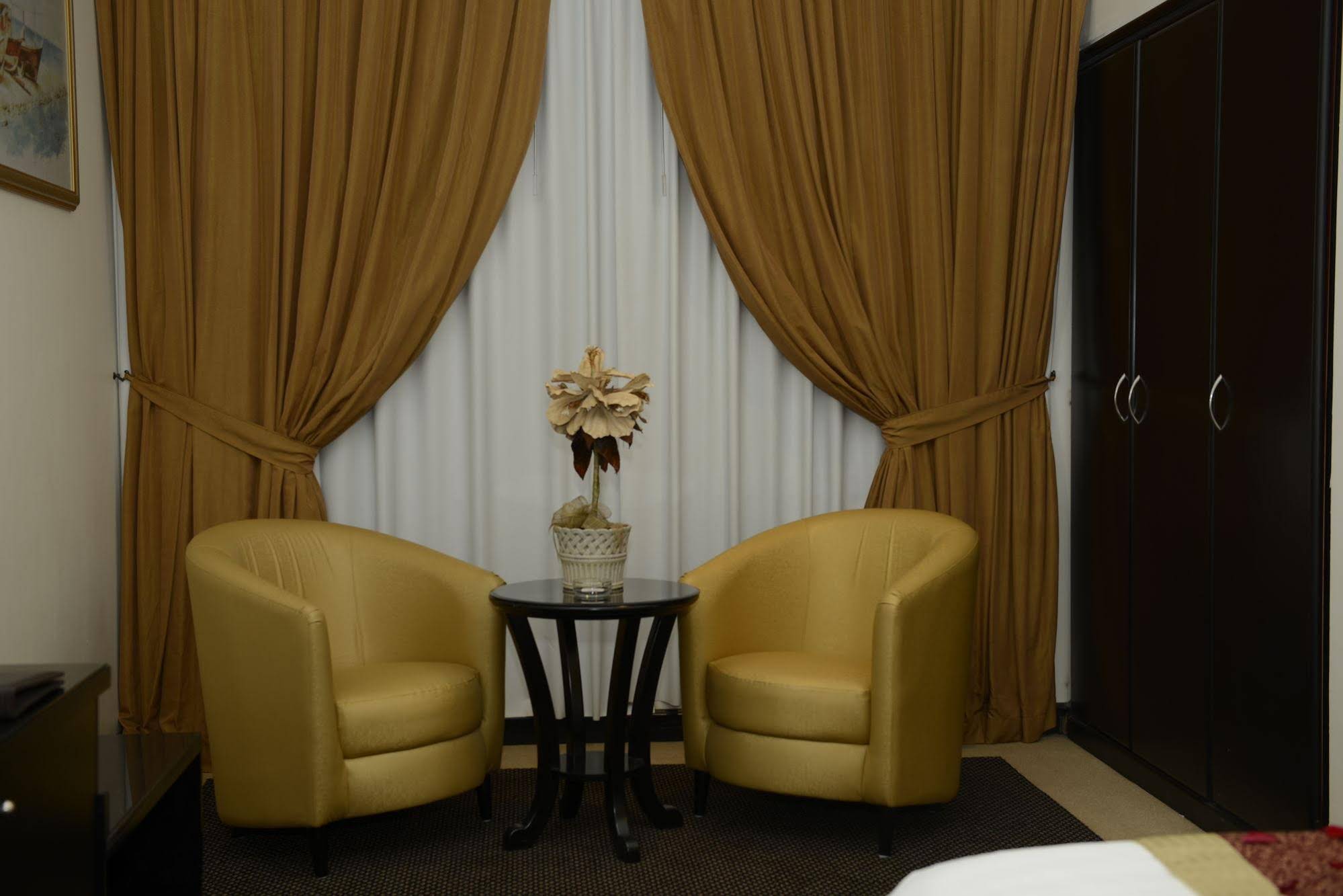Royal Beach Hotel & Resort