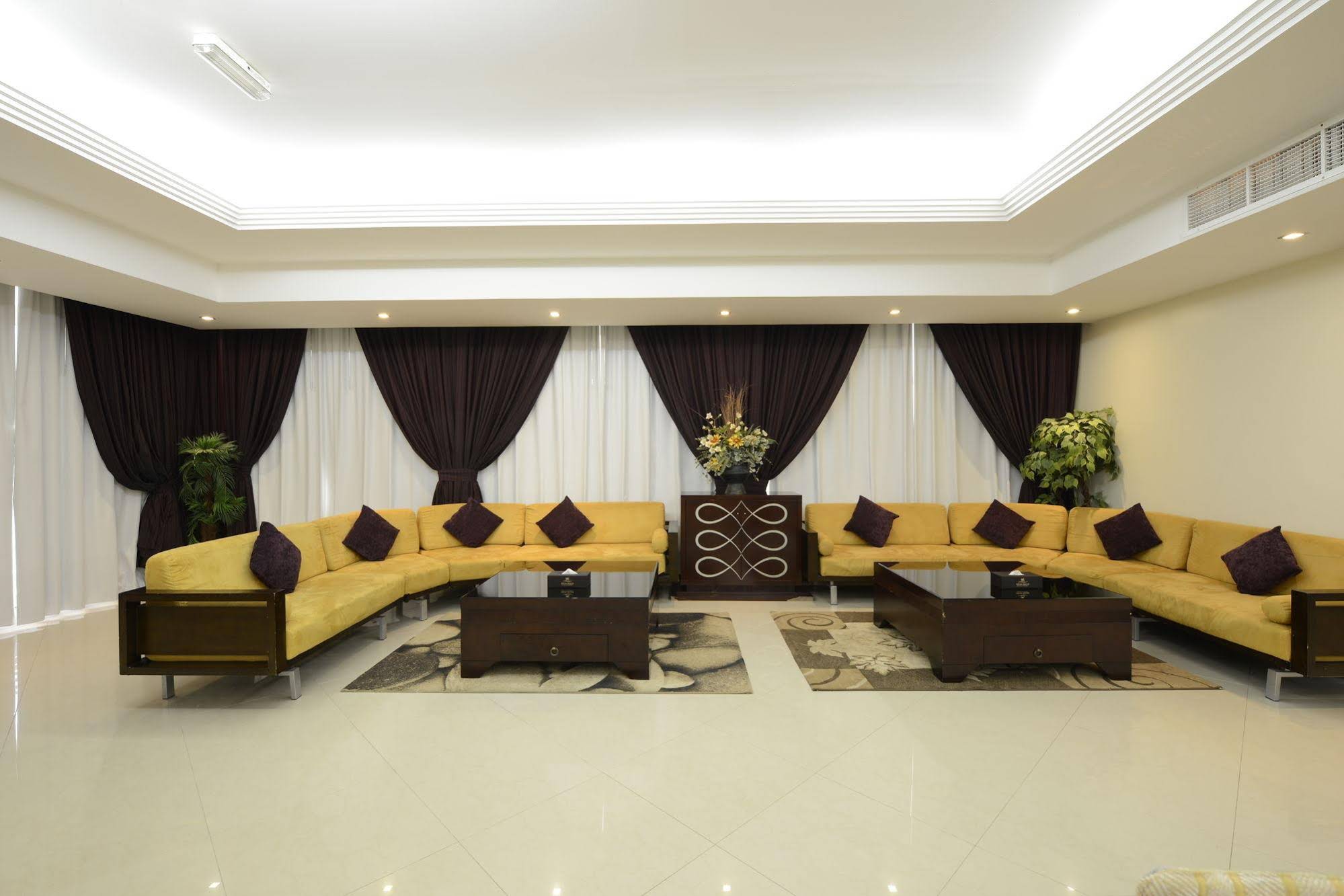 Royal Beach Hotel & Resort