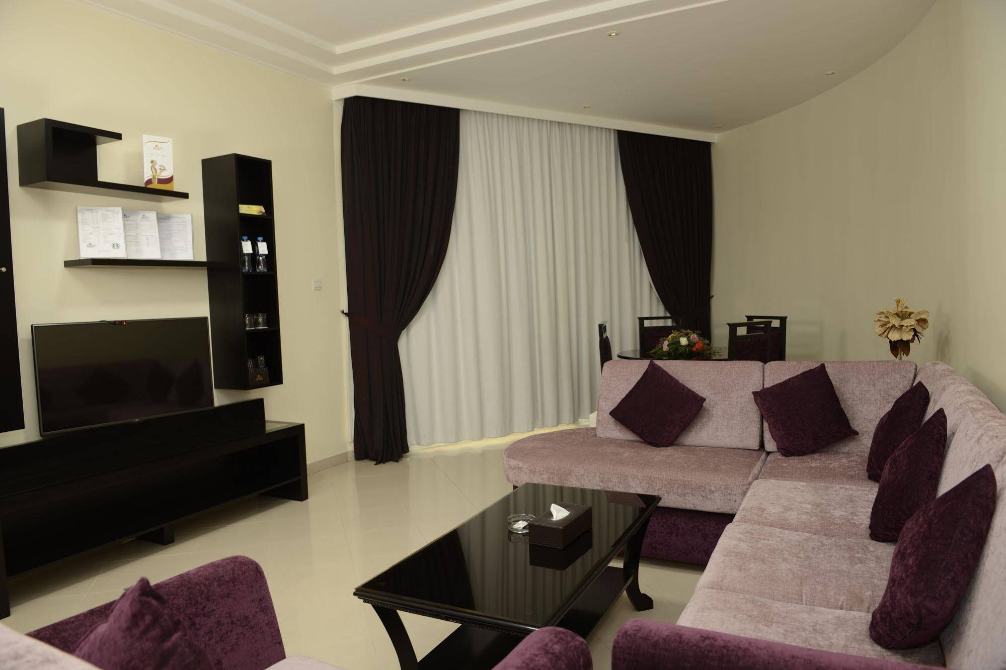 Royal Beach Hotel & Resort