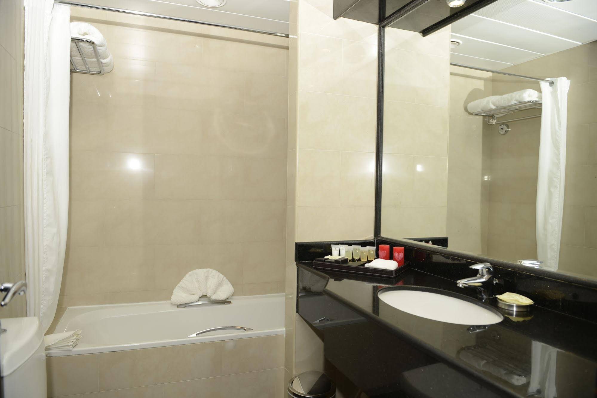 Royal Beach Hotel & Resort