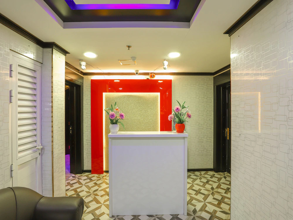 Shh Hotel by OYO Rooms