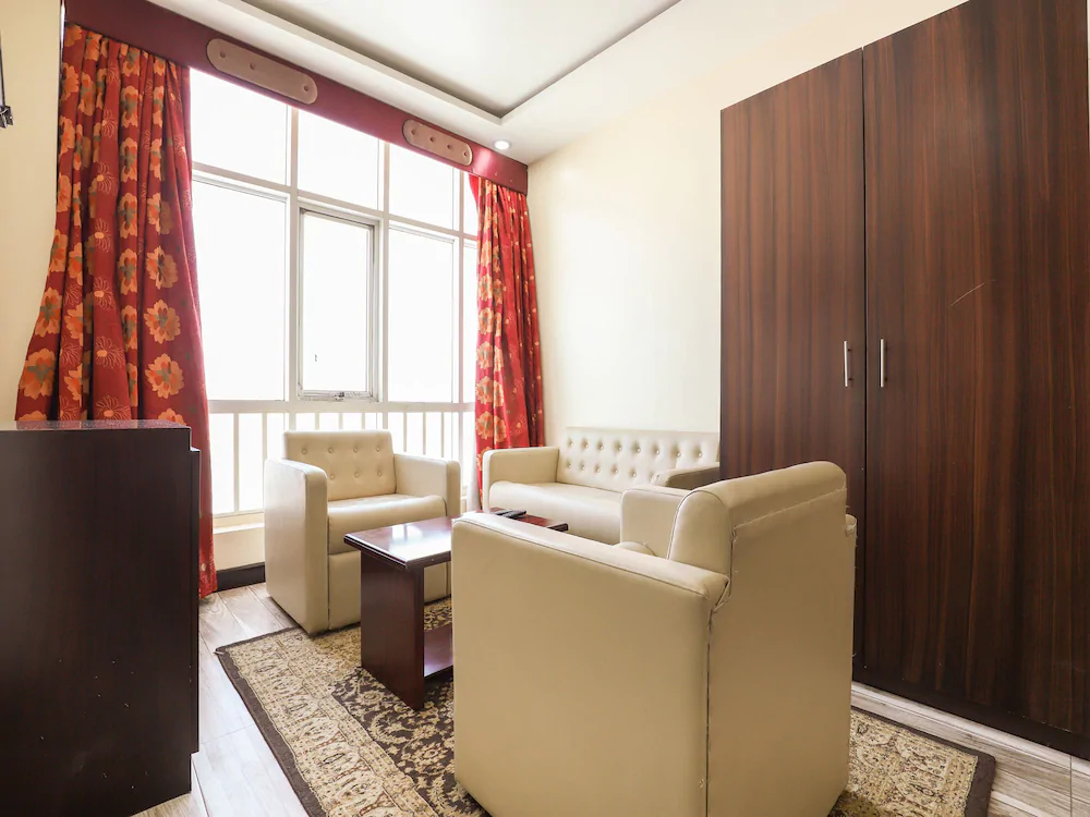 Shh Hotel by OYO Rooms