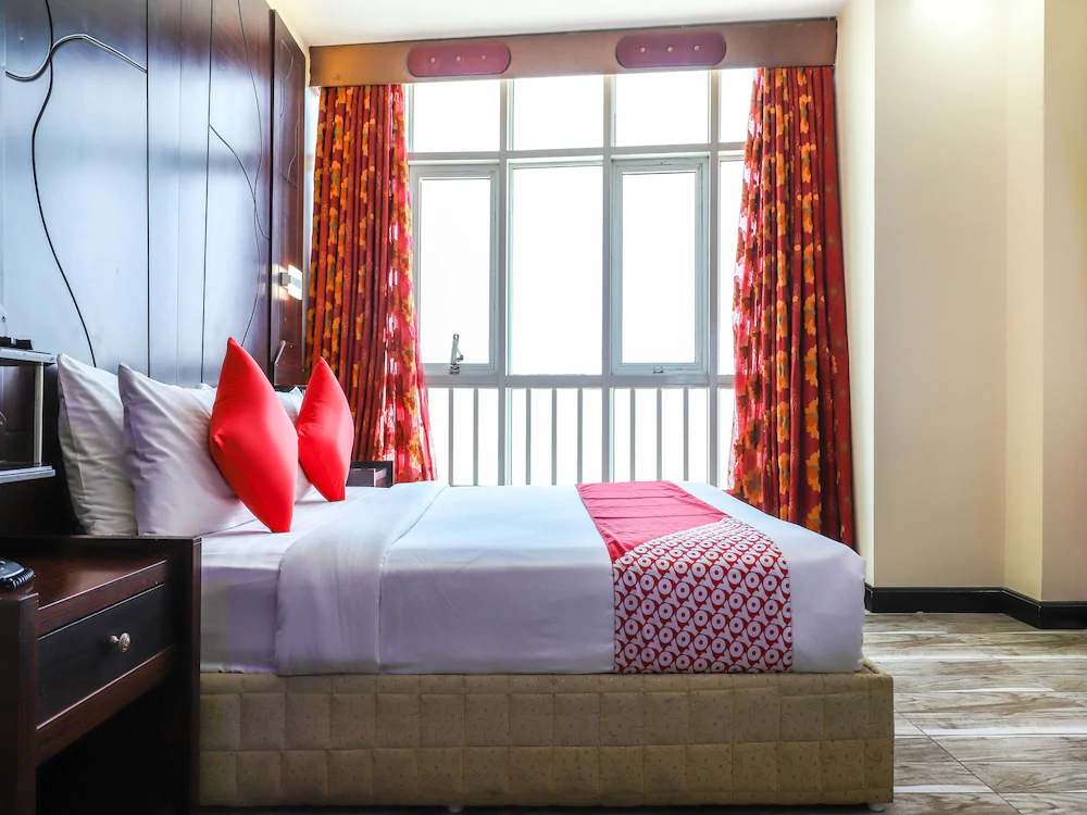 Shh Hotel by OYO Rooms
