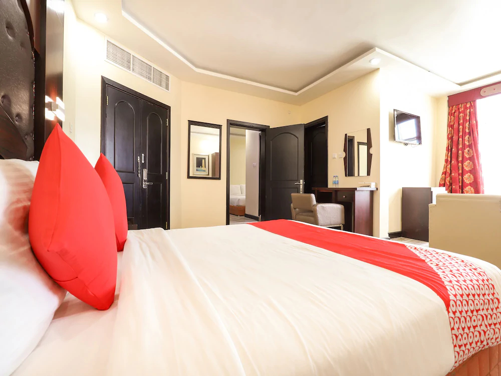 Shh Hotel by OYO Rooms