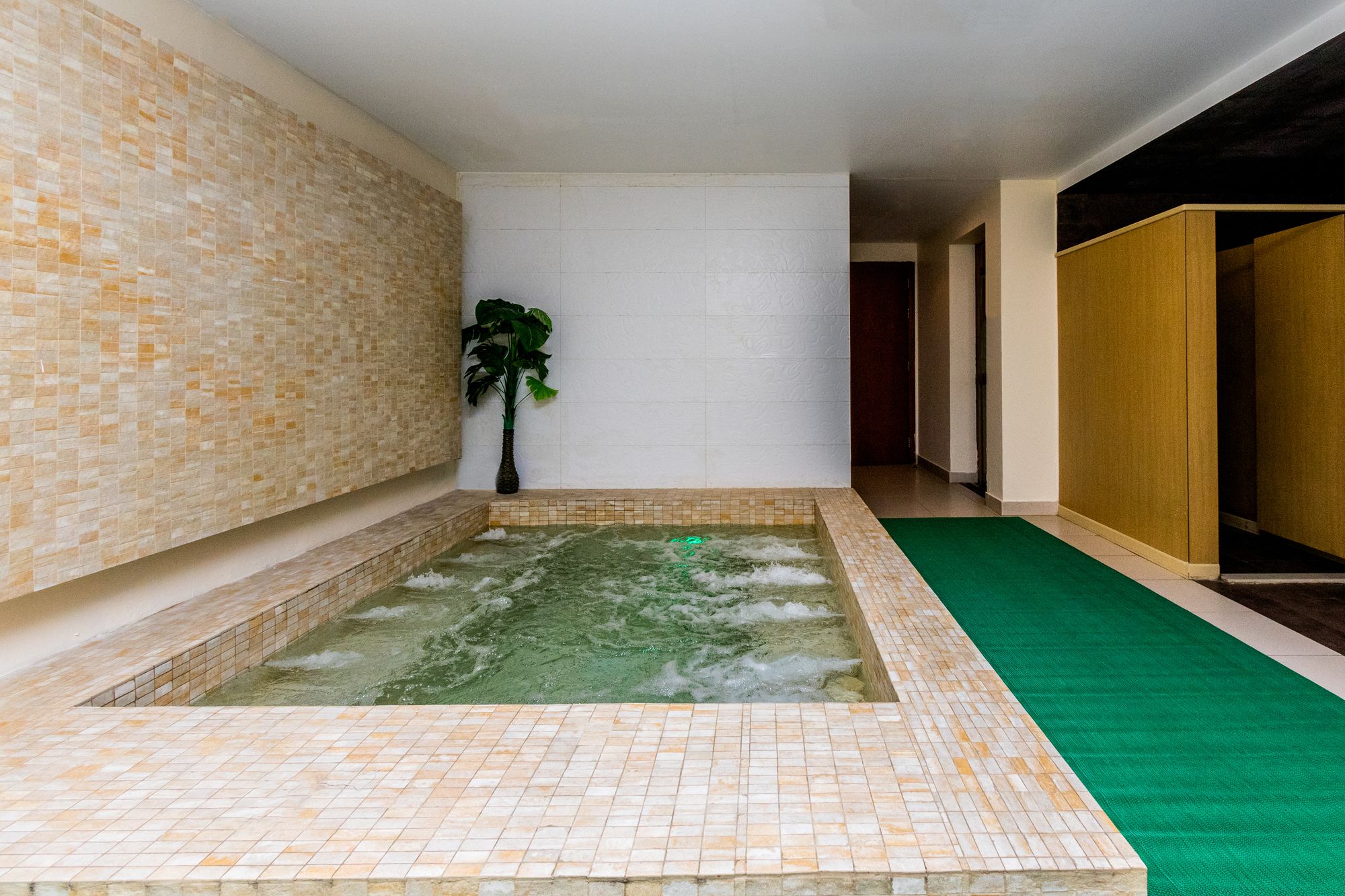 Bin Majid Acacia Hotel & Apartments