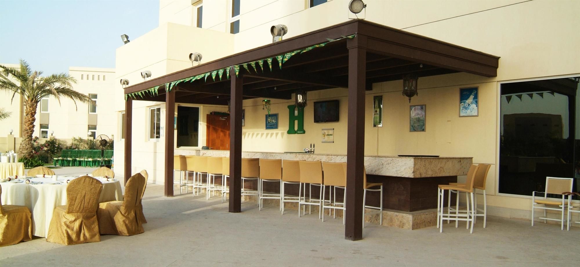 Bin Majid Acacia Hotel & Apartments