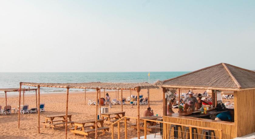 BM Beach Hotel