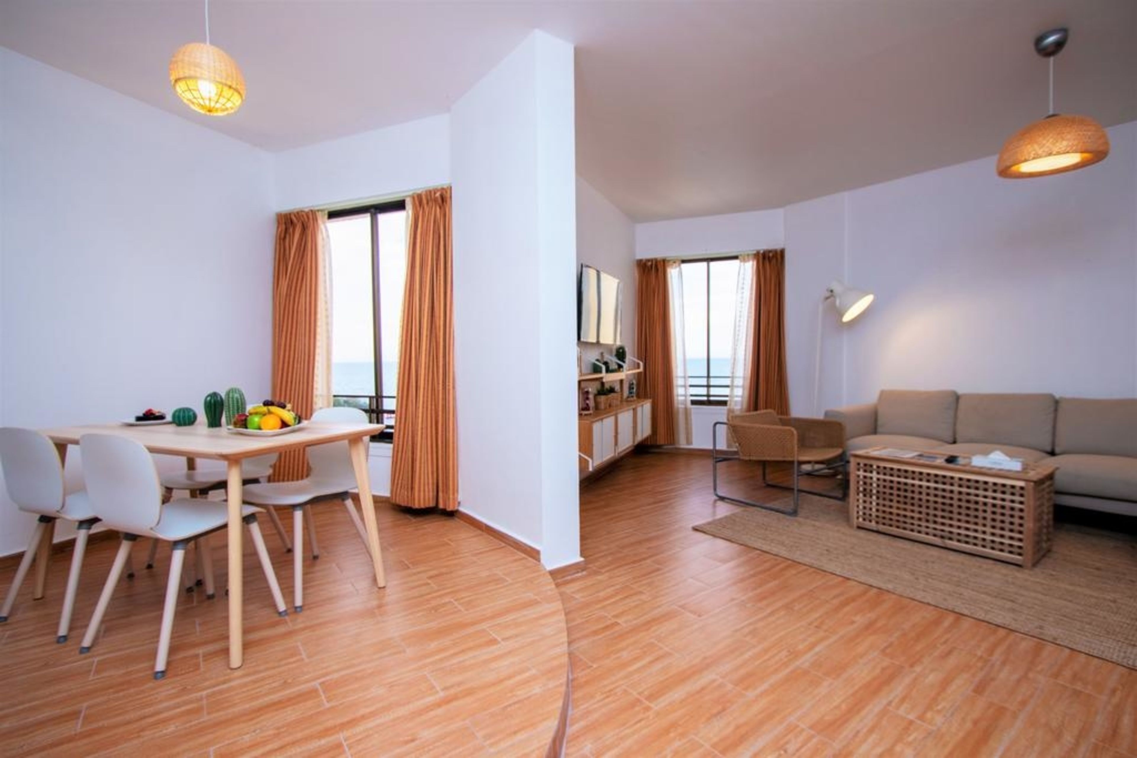 BM Beach Hotel