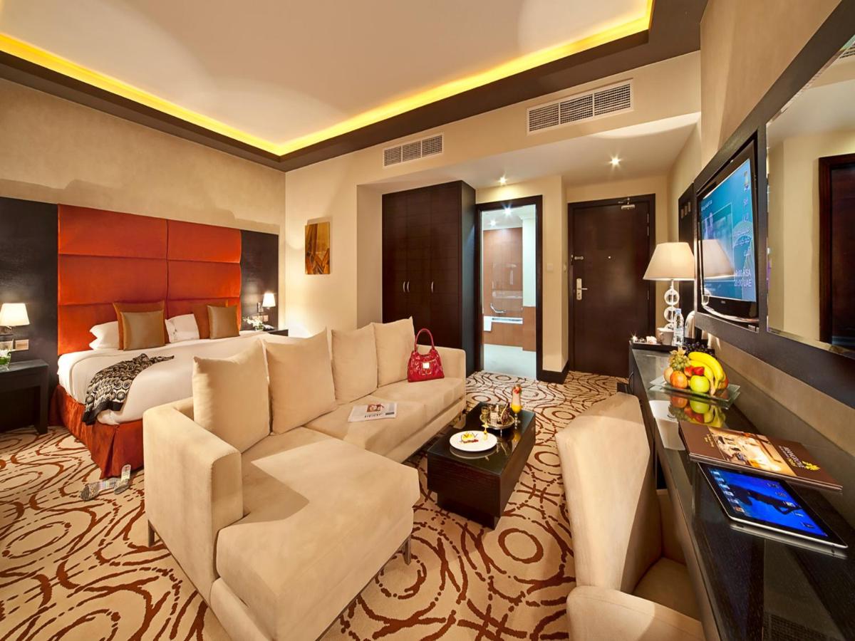 Mangrove Hotel