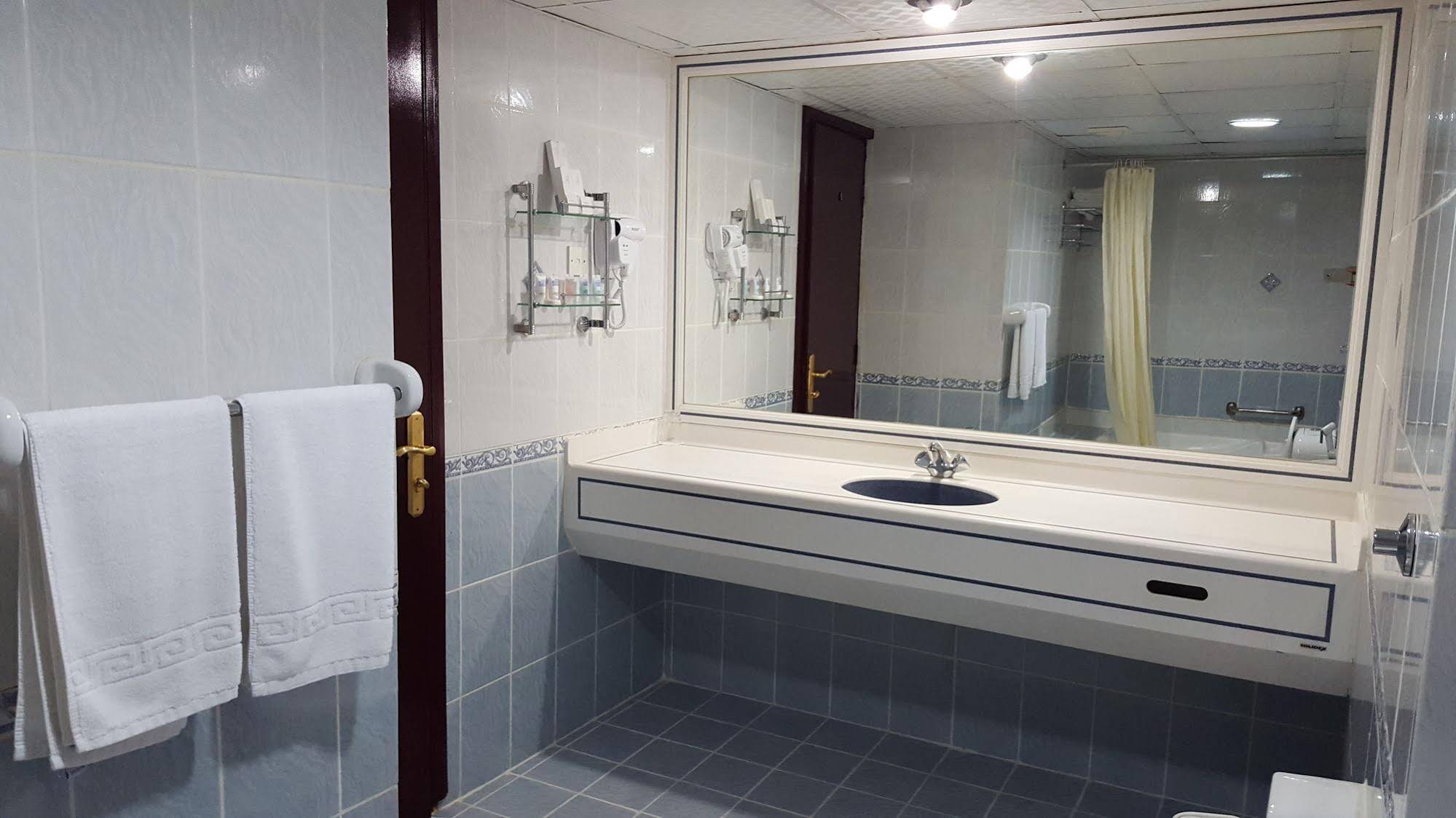 Al Bustan Hotels Flats
