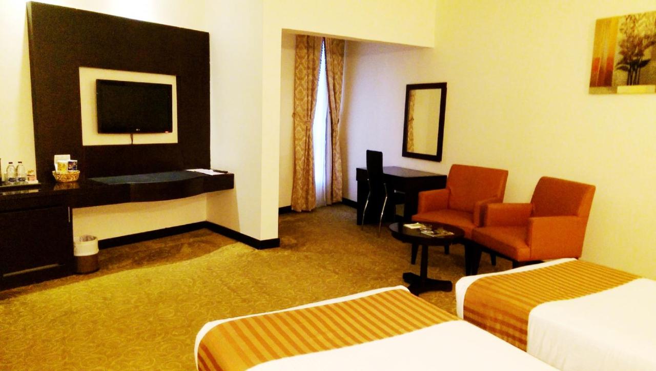 Aryana Hotel