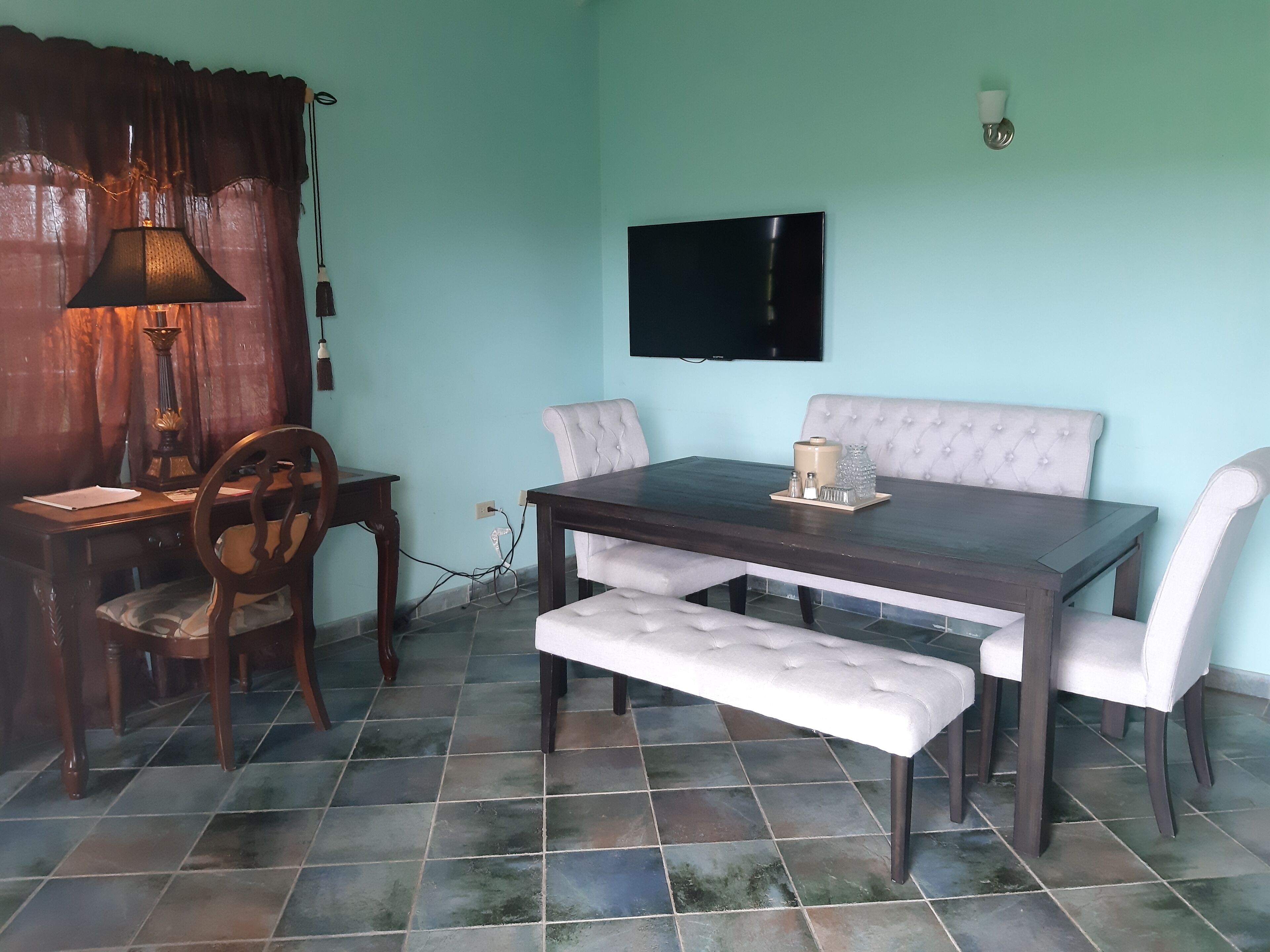 LambLion Holiday Apartments